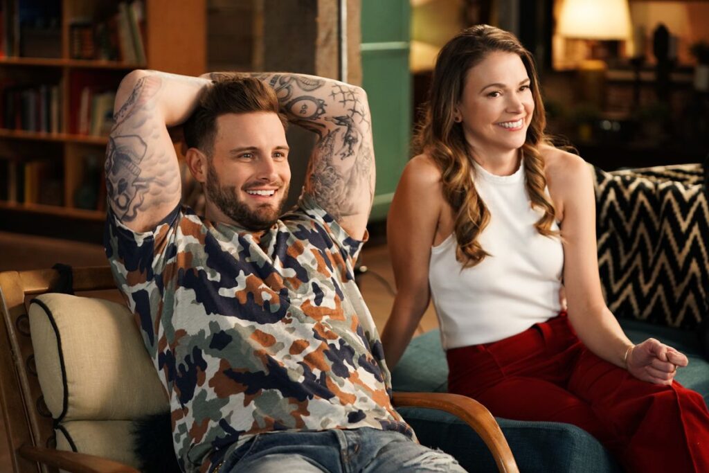 Pictured: Nico Tortorella as Josh and Sutton Foster as Liza of the series YOUNGER. Photo Cr: Nicole Rivelli/2021 ViacomCBS, Inc. All Rights Reserved.